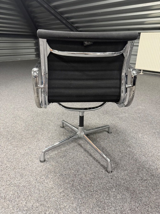 8x Vitra Eames E.A. 108 seats