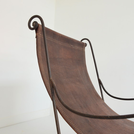 Image 1 of Paire de fauteuils en fer forgé et cuir vintage