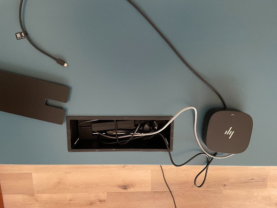 Image 1 of Mesa Encore de Arco