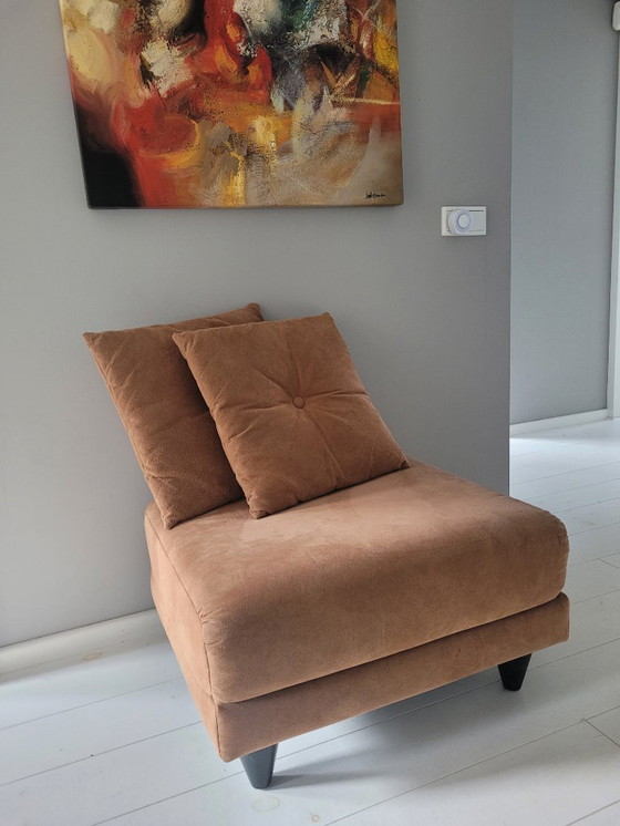 Image 1 of Two Leolux armchairs (Carabas model), one footstool, and three cushions. Upholstery: Alcantara.