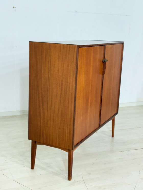 Image 1 of Vintage teakhouten dressoir / dressoir / woonkamerkast / linnenkast