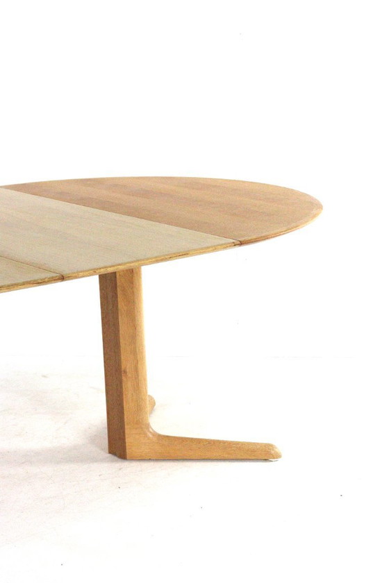 Image 1 of Danish oak round 2x extendable dining table dining table vintage