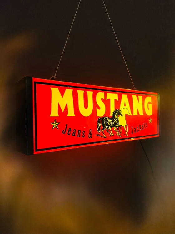 Image 1 of Scatola luminosa Mustang vintage unica