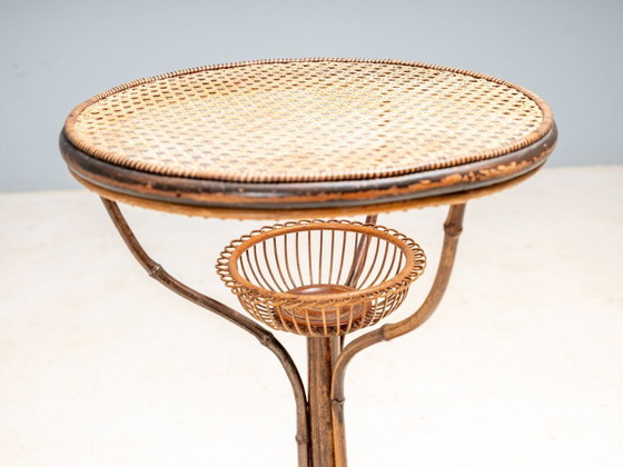 Image 1 of Table piédestal Art nouveau en bois courbé et rotin, Europe centrale, vers 1900-1925