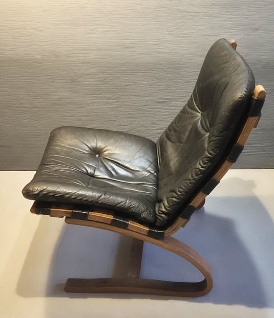 Poltrone Kengu di E. & N. Solheim per Rybo, Scandinavia, anni '70, Set di 2 – Rybo Rykken, Pelle, Legno (photo 9 of 10)