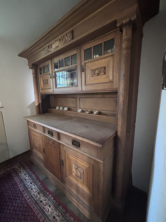 Image 1 of Oude dressoirkast voor de woonkamer