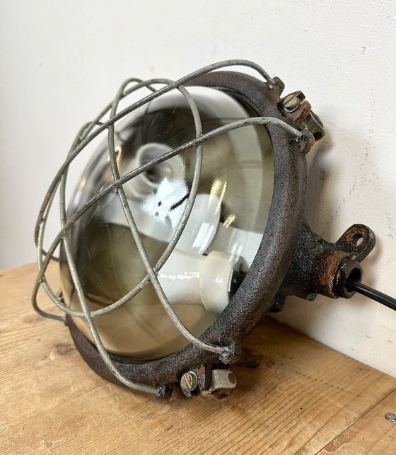 Image 1 of Lampada da parete o da soffitto in ghisa industriale nera di Elektrosvit, anni '60