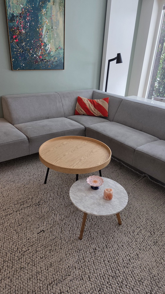 Image 1 of table d'appoint en pierre blanche pure