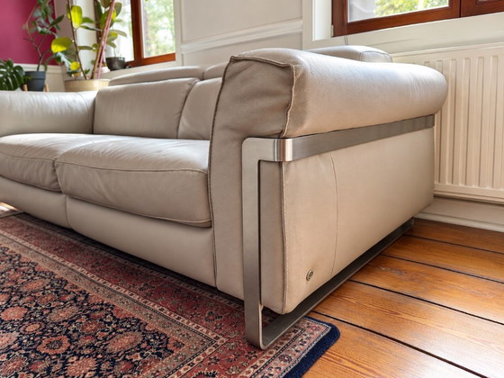 2 Natuzzi Italia Ledersofas – 3-5 Sitzer Sofas, Leather, Metal (photo 5 of 8)