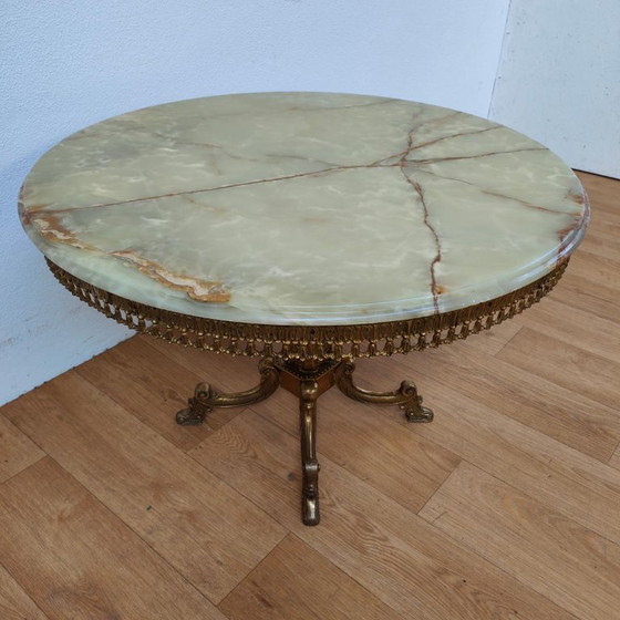 Round vintage Regency coffee table with marble onyx top 82cm – Brass (photo 6 of 9)