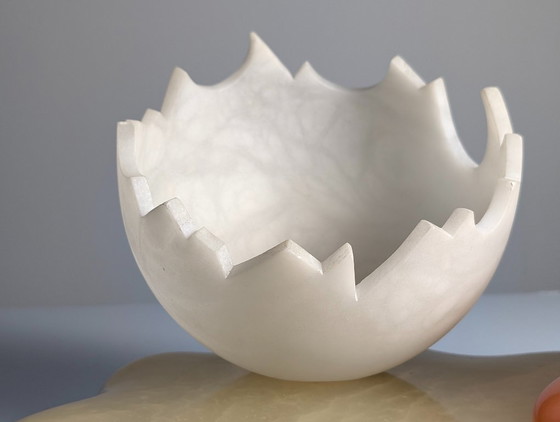 Marco Ricciardi Broken Egg Alabaster Table Lamp Sculpture, Italy, 1980s – Metal, Plastic (photo 7 of 21)