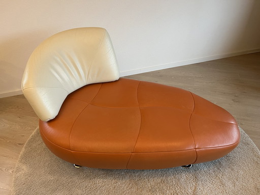 Leolux Kikko orange/wit chaise lounge