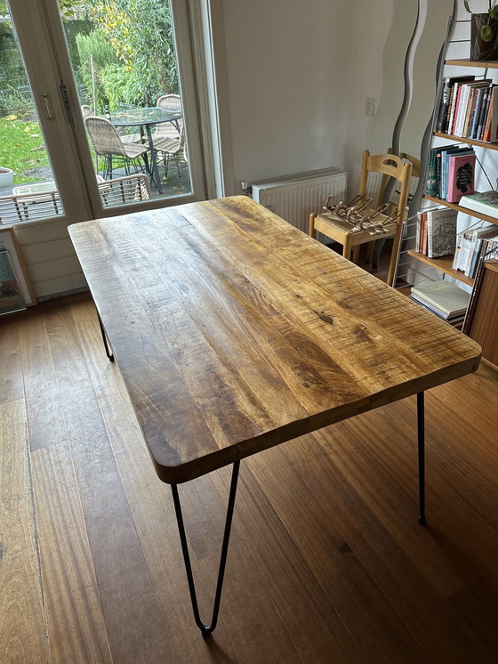 Image 1 of Vintage eettafel met hairpin poten