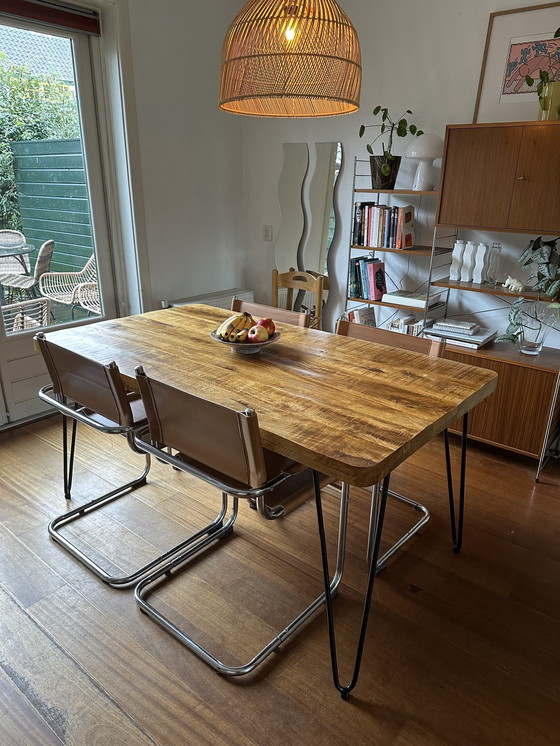 Image 1 of Vintage eettafel met hairpin poten