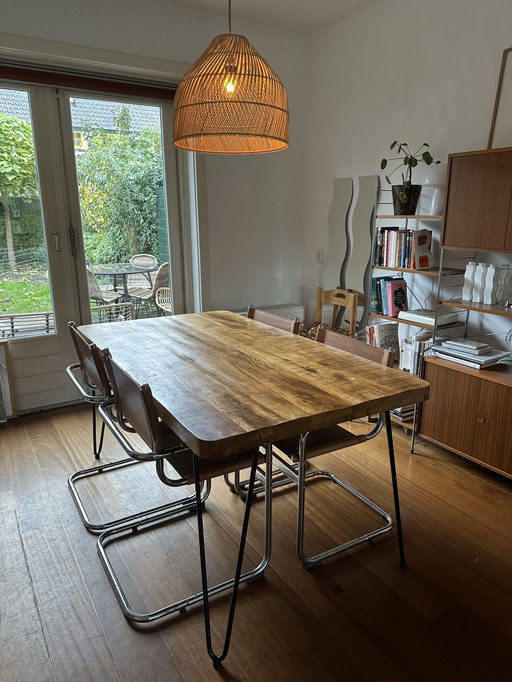 Vintage eettafel met hairpin poten