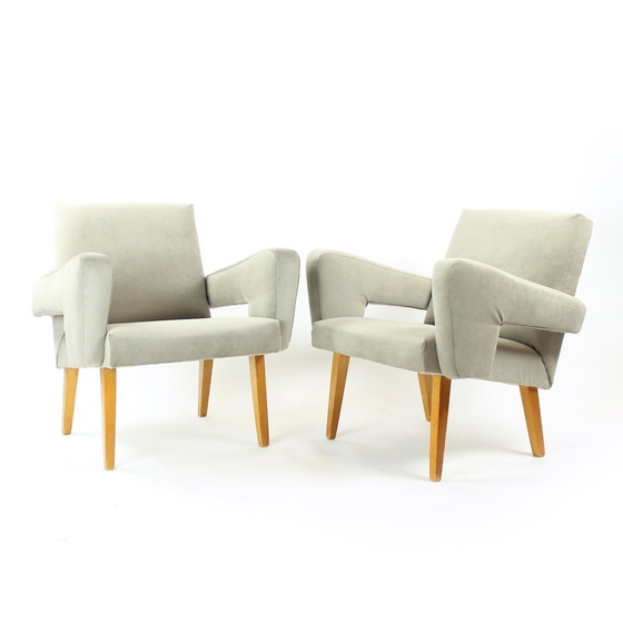 Image 1 of Set van twee middencentury fauteuils met kruk, Tsjecho-Slowakije 1960
