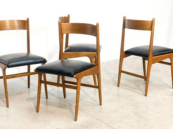 Image 1 of 4x Vintage Italiaanse eetkamerstoelen