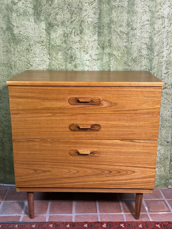 Image 1 of Mid century retro vintage teakhouten ladekast 1960