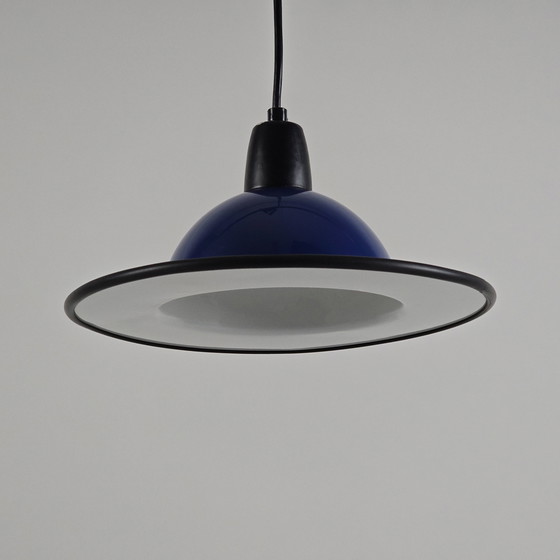 Image 1 of Mid Century Modern - Vintage Navy-Blauwe Metalen Hanglamp - Space Age Lighting - Italië, 1970S.