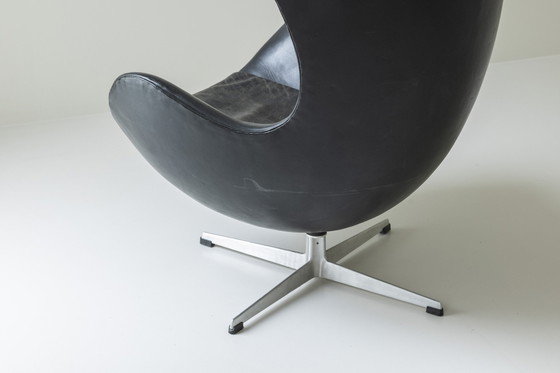 Image 1 of Vroege 'Egg' fauteuil ontworpen door Arne Jacobsen voor Fritz Hansen, Denemarken 1958.