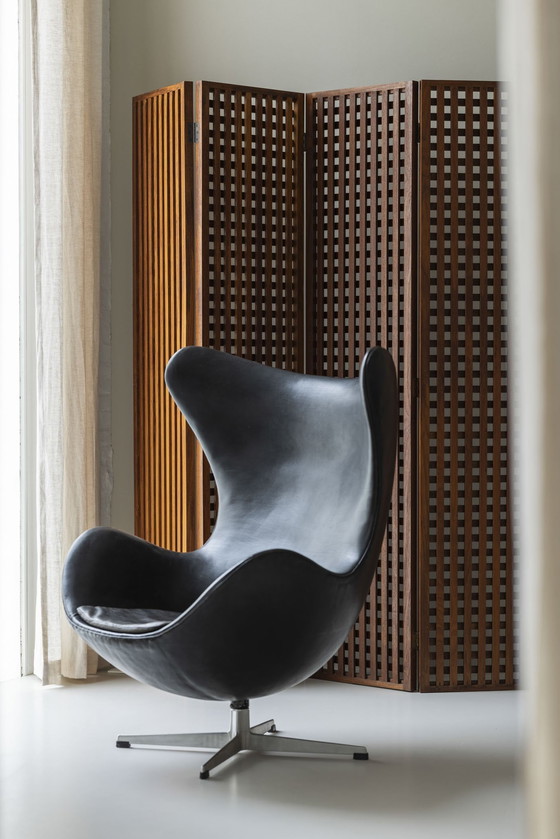 Image 1 of Vroege 'Egg' fauteuil ontworpen door Arne Jacobsen voor Fritz Hansen, Denemarken 1958.