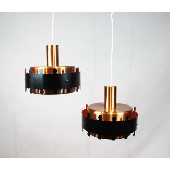 Image 1 of Paar vintage koperen en zwart metalen hanglampen, Denemarken 1970