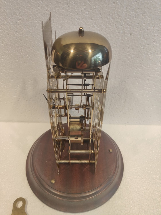 Image 1 of York Minster Cathedral Skeletklok Onder Glas