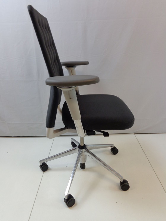 Image 1 of Vitra ID Chair bureaustoel