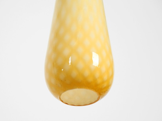 Image 1 of Prachtige gele en witte Italiaanse Mid Century Murano glazen hanglamp in zeldzaam ontwerp
