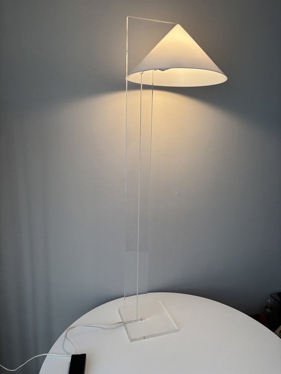 Image 1 of Harco Loor Perspex Vloerlamp “Cone”