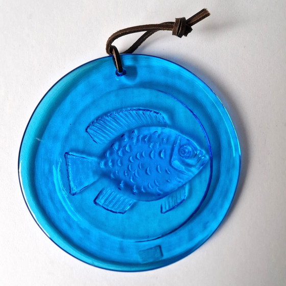 Image 1 of Lindshammar - Raamhanger / Sun Catcher Met Vis By Christer Sjögren