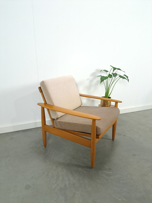 Deens Beukenhouten Fauteuil