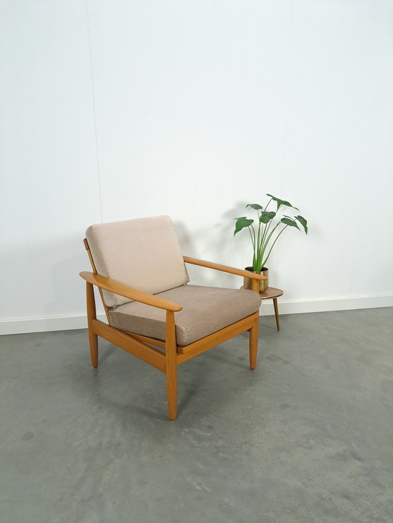 Image 1 of Deens Beukenhouten Fauteuil