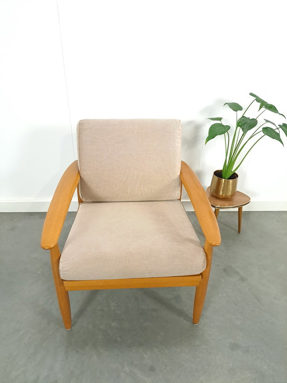 Image 1 of Deens Beukenhouten Fauteuil