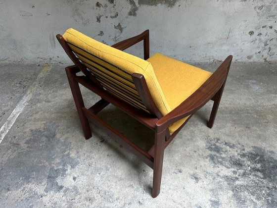 Image 1 of Scandinavische Vintage Rozenhouten Fauteuil