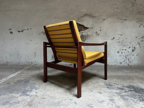 Image 1 of Scandinavische Vintage Rozenhouten Fauteuil