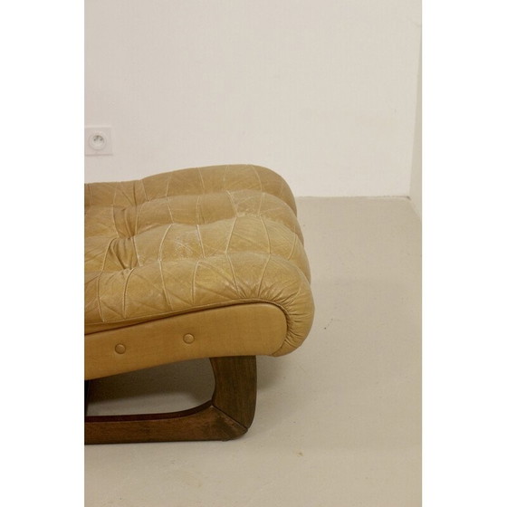 Image 1 of Vintage fauteuils in massief hout en kamelenleer, Finland 1960