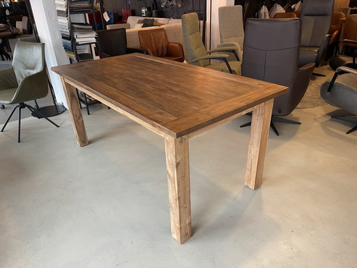 Eettafel Floris 240 x 100 cm