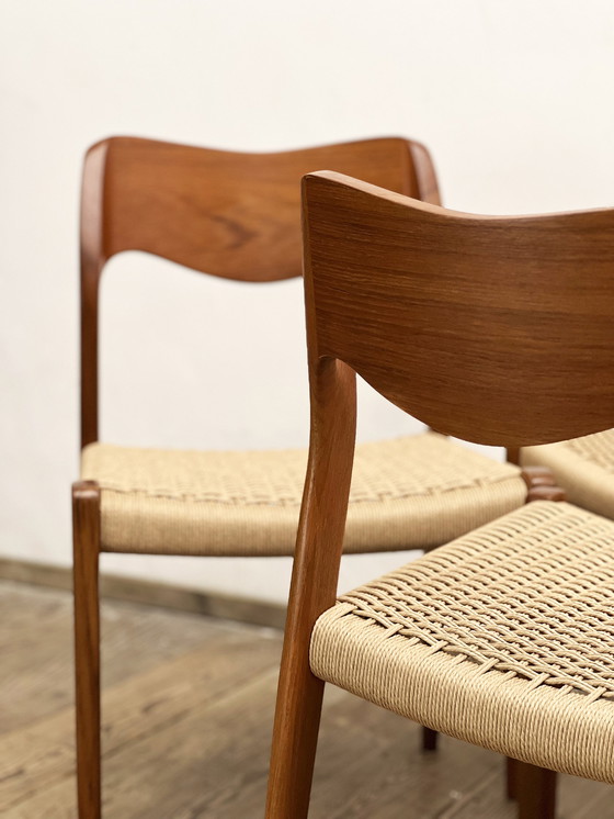 Image 1 of Mid-Century Deense model 71 stoelen in teakhout van Niels O. Møller voor JL Møllers Møbelfabrik, 50's Design, set van 4