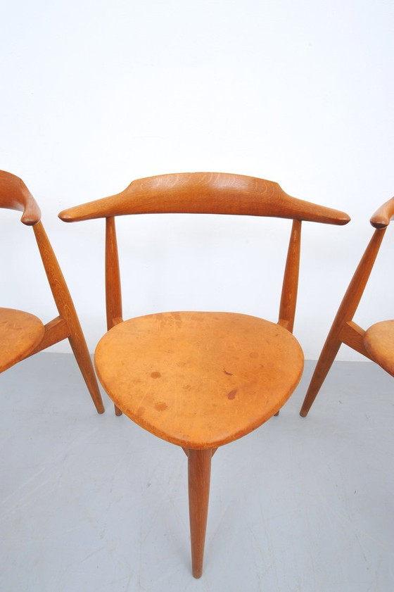 Image 1 of Hans J. Wegner Hart Stoel Fh4104 1952 In Eik En Leder