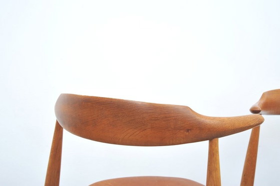 Image 1 of Hans J. Wegner Hart Stoel Fh4104 1952 In Eik En Leder