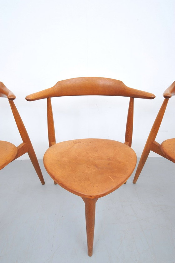 Image 1 of Hans J. Wegner Hart Stoel Fh4104 1952 In Eik En Leder