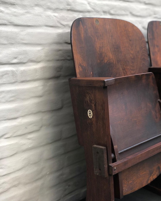 Image 1 of Vintage bioscoopstoelen