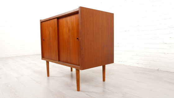 Image 1 of Vintage Kastje Met Schuifdeuren | Ps System | Audiomeubel | Teak | 80 Cm