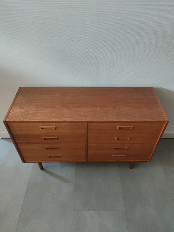 Image 1 of Vintage Deens Dressoir Met 8(!) Lades In Teak