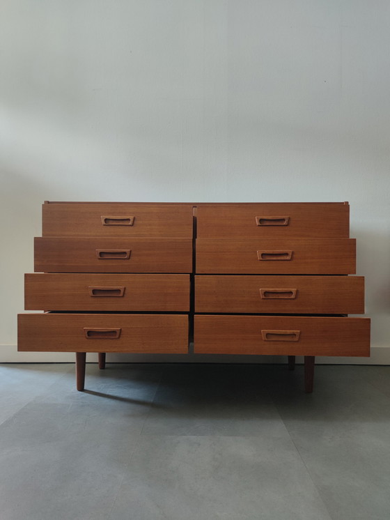 Image 1 of Vintage Deens Dressoir Met 8(!) Lades In Teak