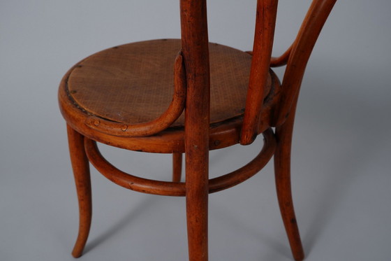 Image 1 of Vintage Thonet No. 18 Stoel