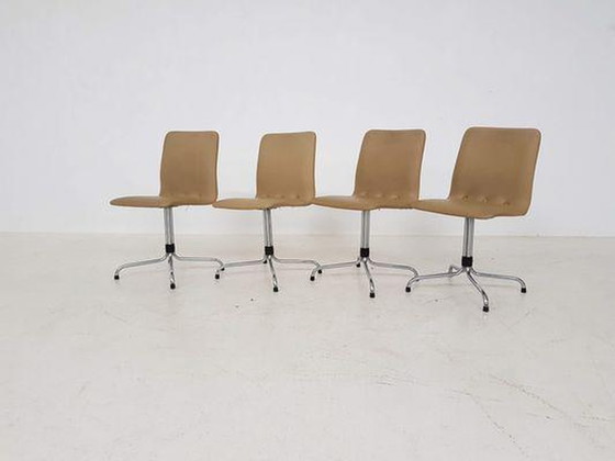 Image 1 of Vintage Nederlandse eetkamerstoelen