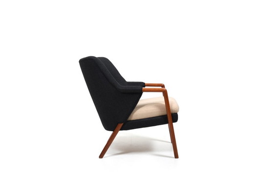 Image 1 of Nieuwe gestoffeerde Deense Teakhouten fauteuil 1960