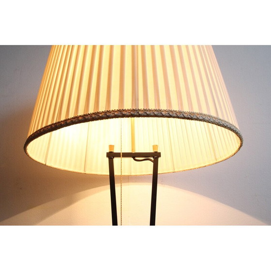 Image 1 of Vintage geplooide messing vloerlamp, 1950